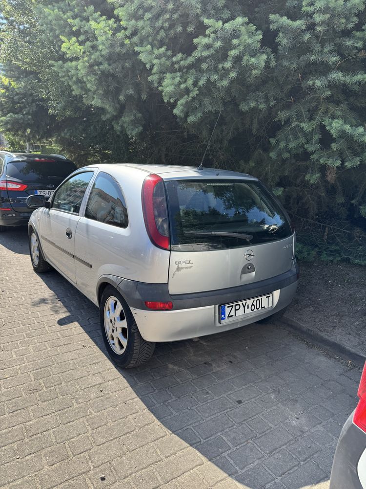 Opel Corsa 1.0 benzyna 2002 rok manual