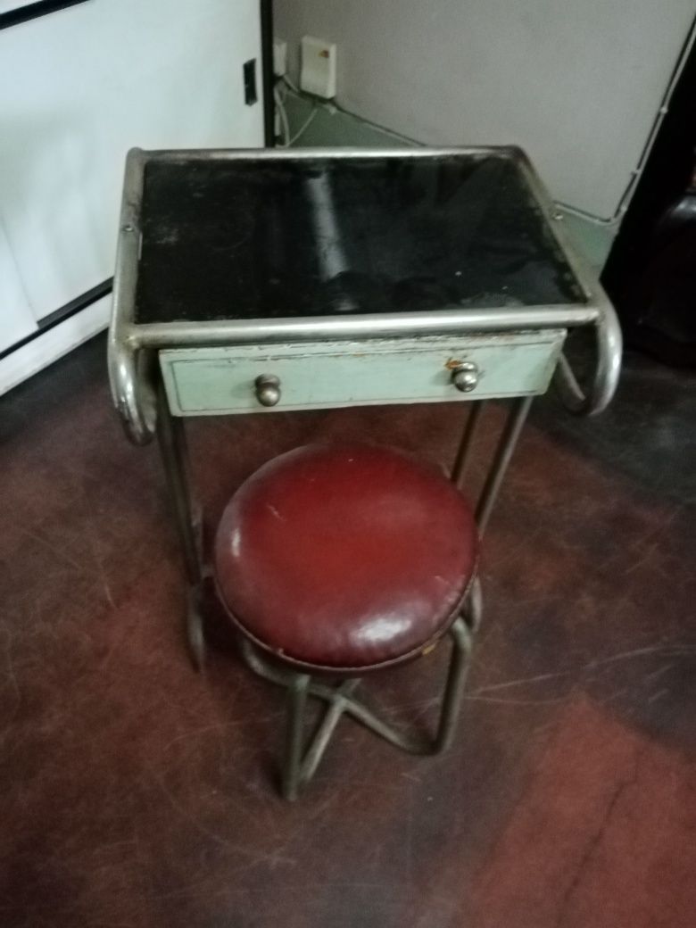 Conjunto mesa de mãos