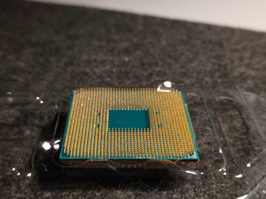 Processador AMD Ryzen 3 1300X (+ Cooler)