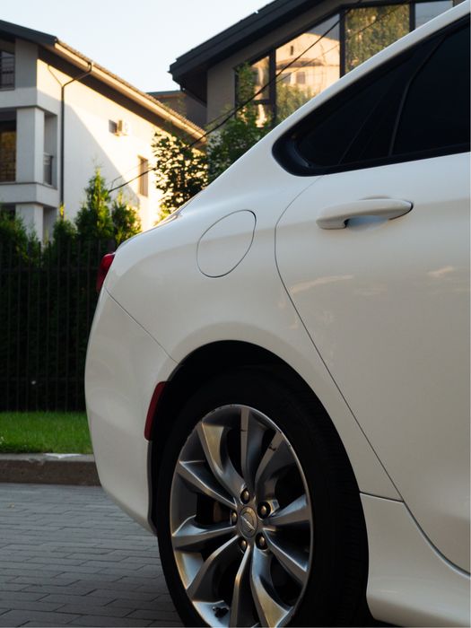 2014 Chrysler 200 S