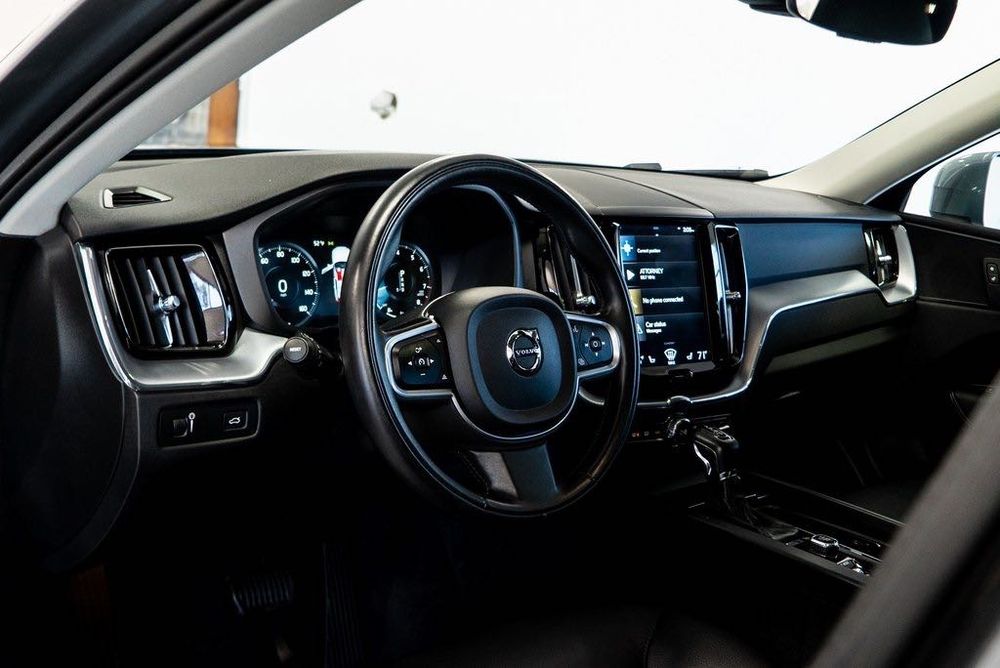 2018 Volvo XC60 Momentum