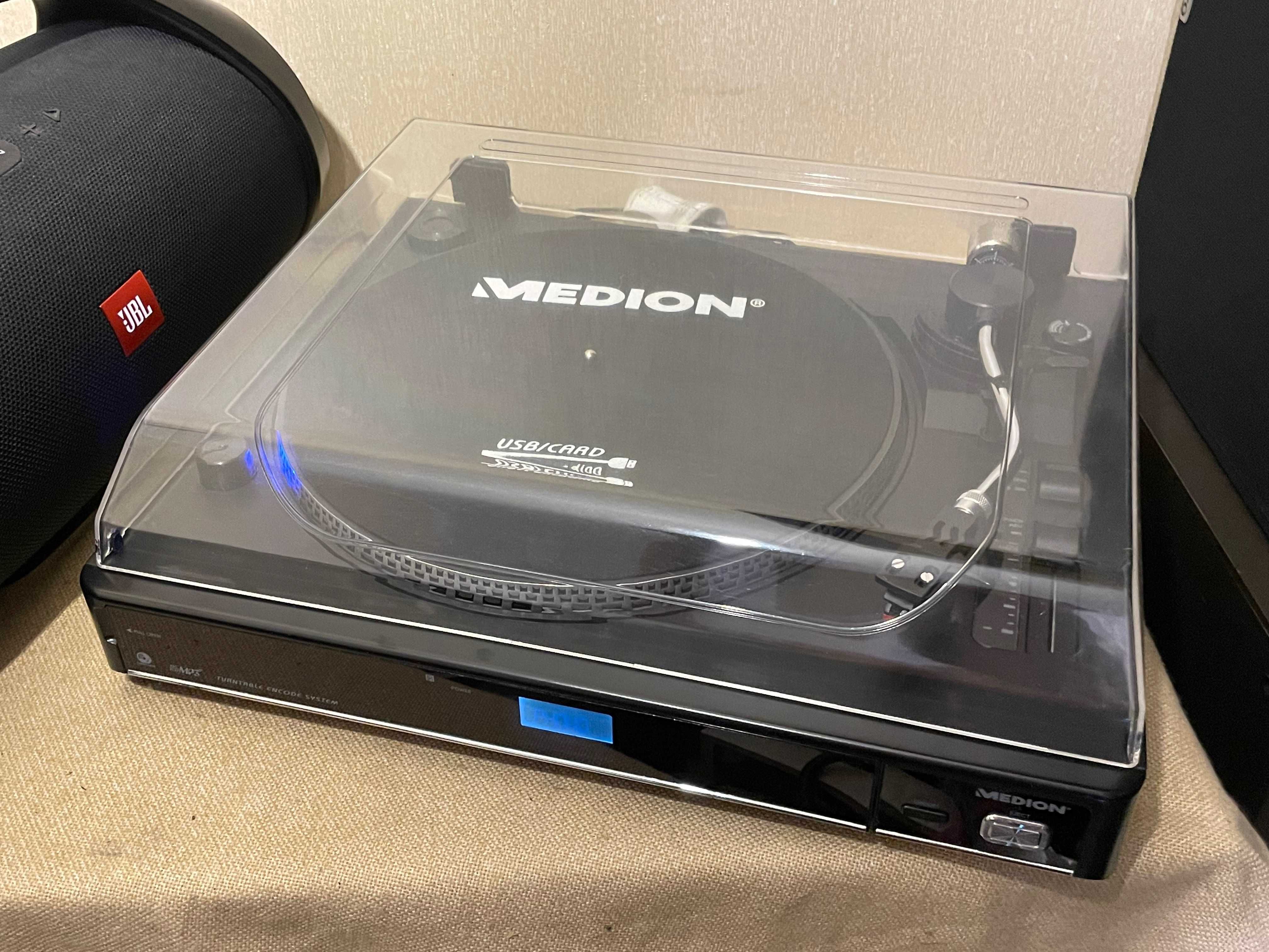 Проигрыватель винила MEDION MD-84364 (BELT DRIVE)