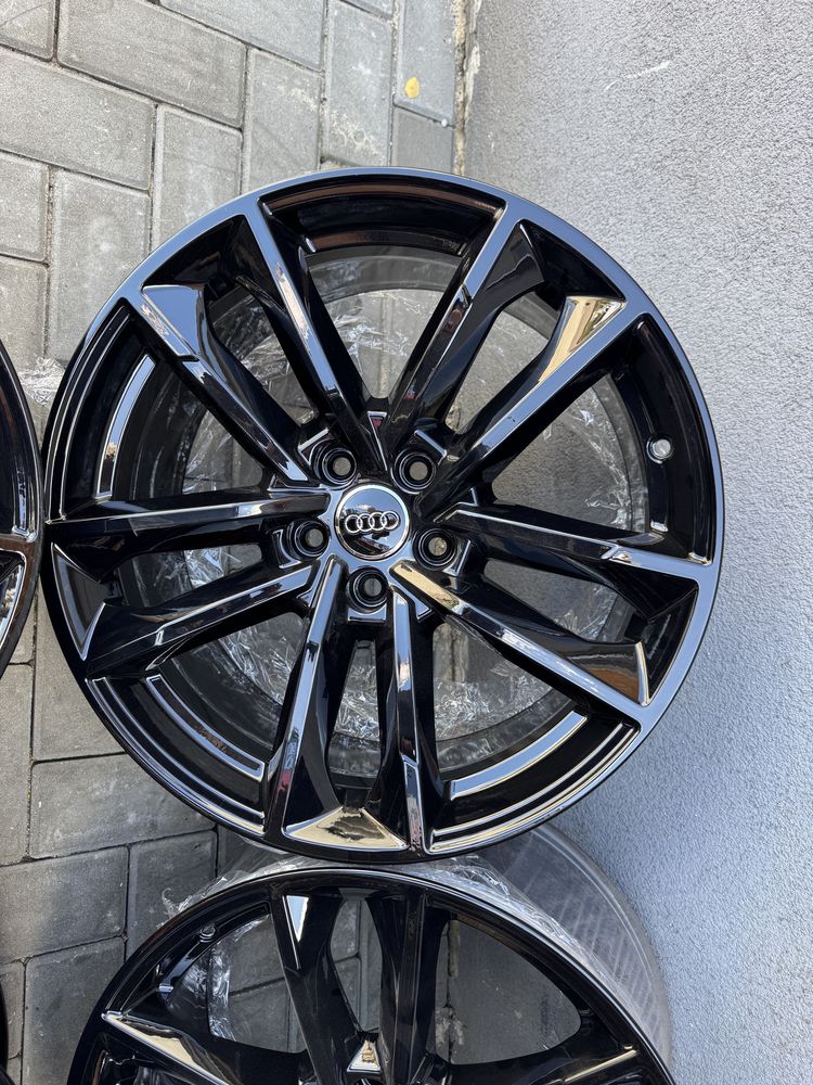 Felgi aluminiowe 19 5x112 Audi Rs 8,5x19 ET38 Czarny połysk !!