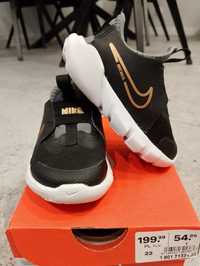 Buciki Nike flex r22