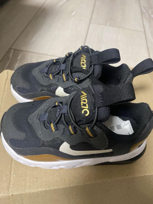 Кросівки NIKE дитячі 22 розмір