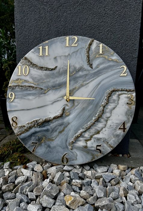 Zegar z żywicy epoksydowej z kamieniami naturalnymi, cichy mechanizm