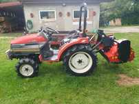 Mini traktor Mitsubishi MT 181  plus osprzęt