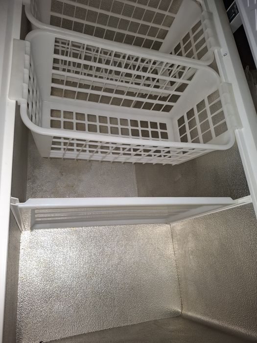 Продам морозильну камеру