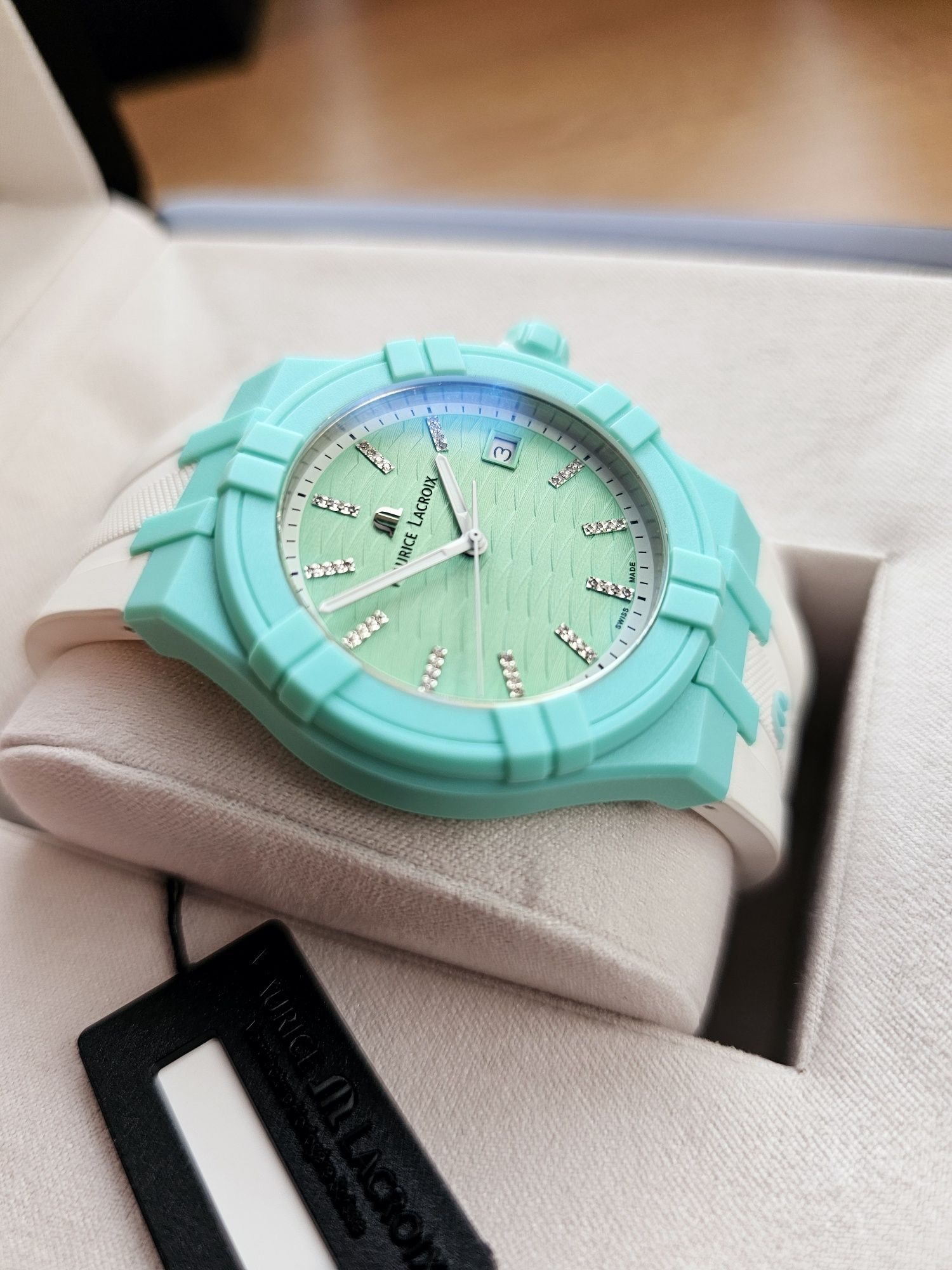 Maurice Lacroix Aikon Tide z diamentami