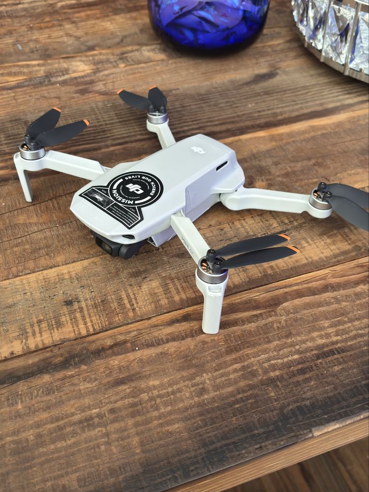Dron DJI mini 4 k