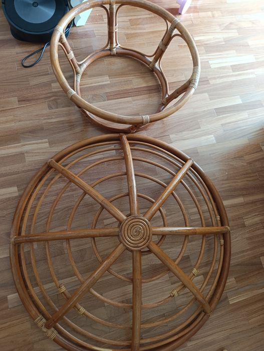 Poltrona em bambu com 110cm de diâmetro.
A poltrona foi comprada na hô
