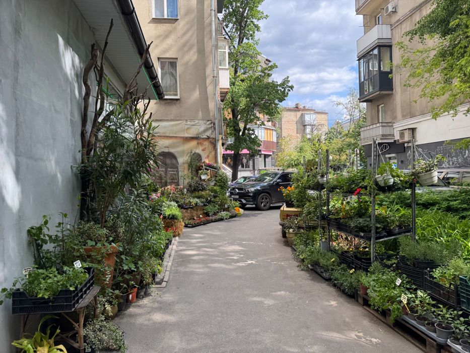 D1M  Продам 2 к. сталінку, вул. Григорія Сковороди, 67. Сертифікат.