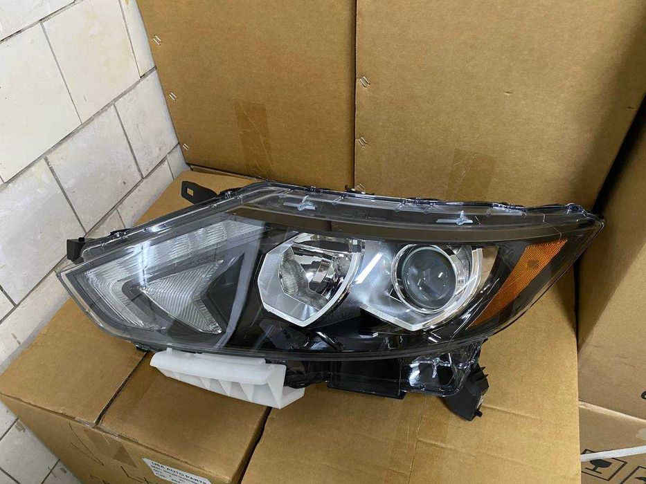 Фара передня ліва Nissan Rogue Sport 2016-18 нова ліцензія