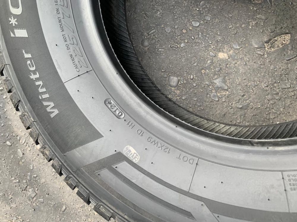 Шини нові 215/70 R15C Nexen 2024p зима