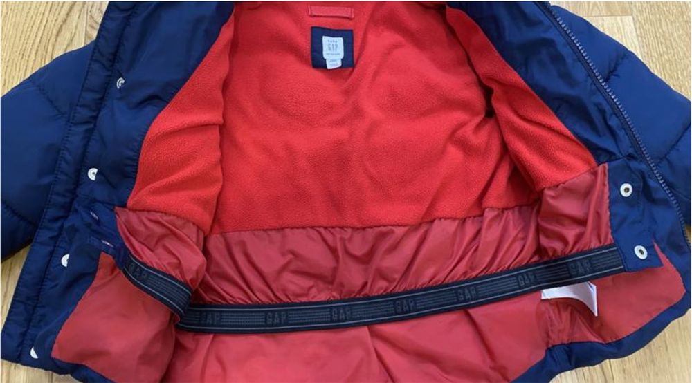 Зимова пухова куртка GAP