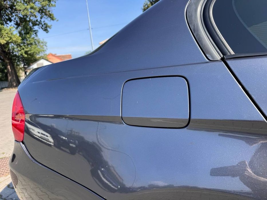 BMW E90 2.0 бензин ,