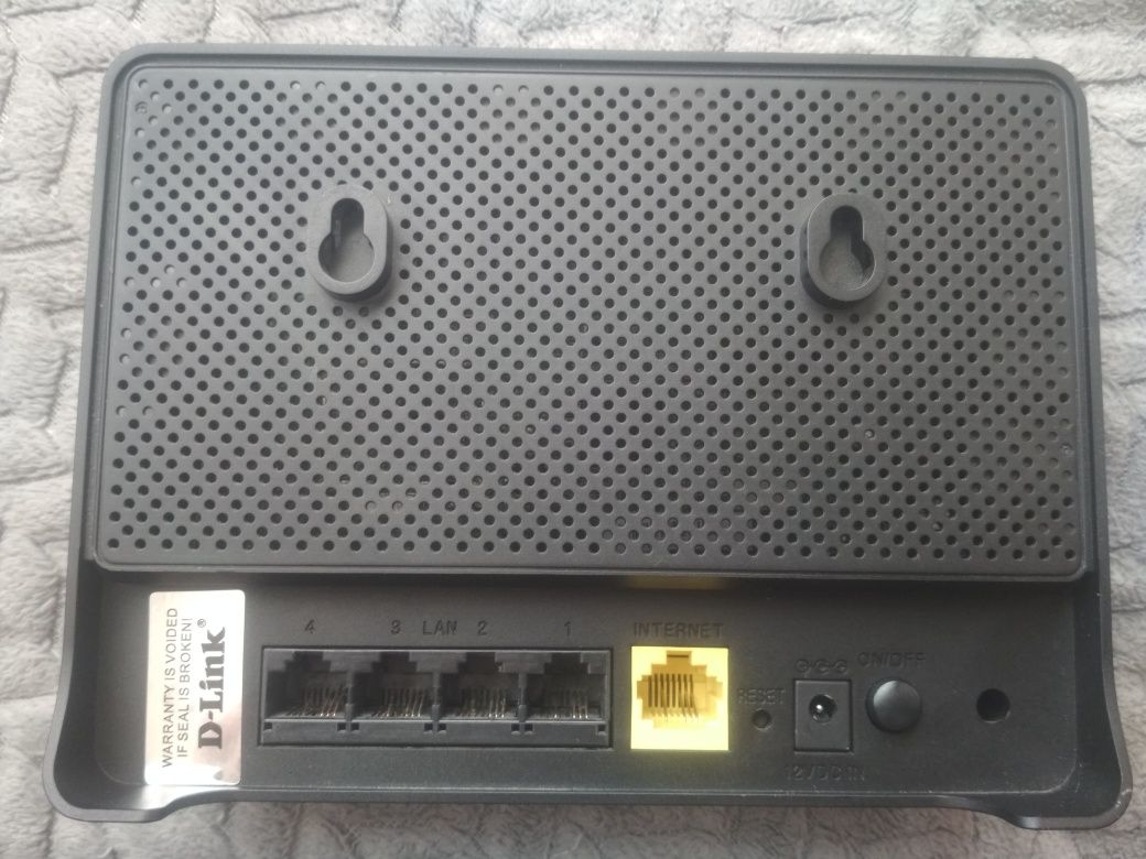 Маршрутизатор модем D-Link Dir-300