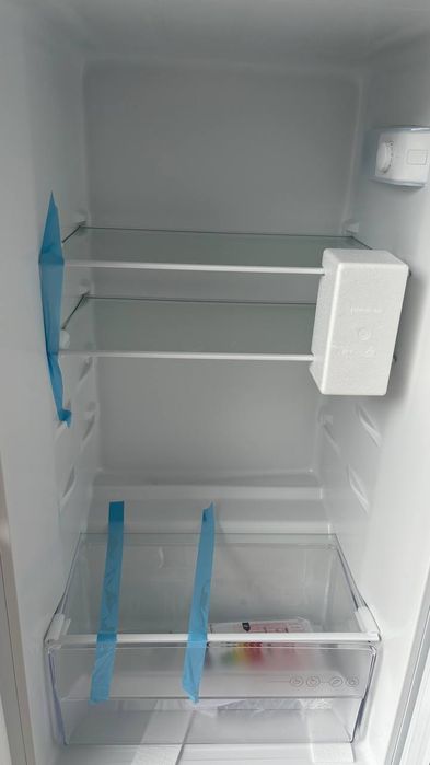 Frigorífico Combinado BEKO RDSO206K30WN