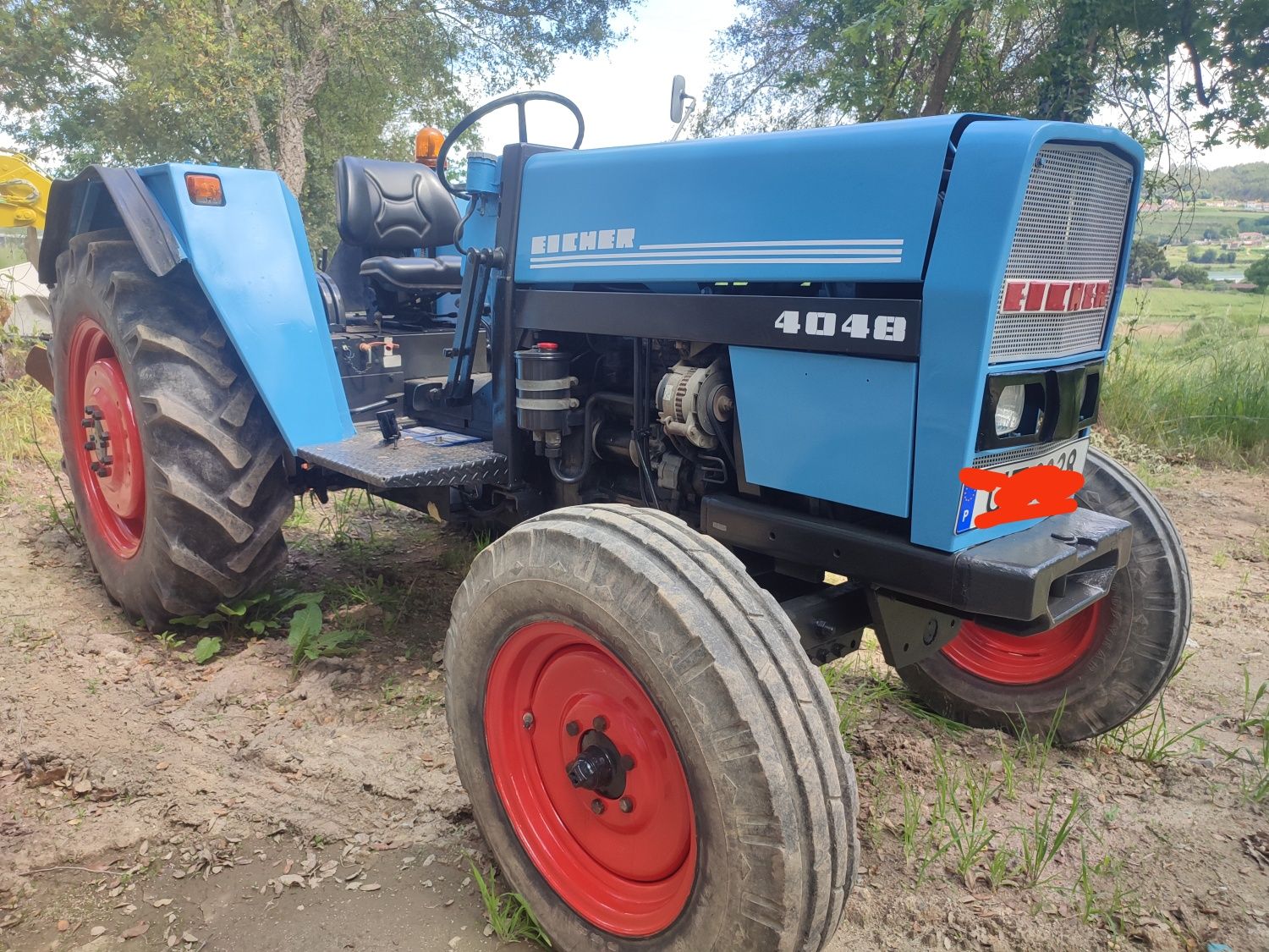 Trator agrícola + Charua Galucho