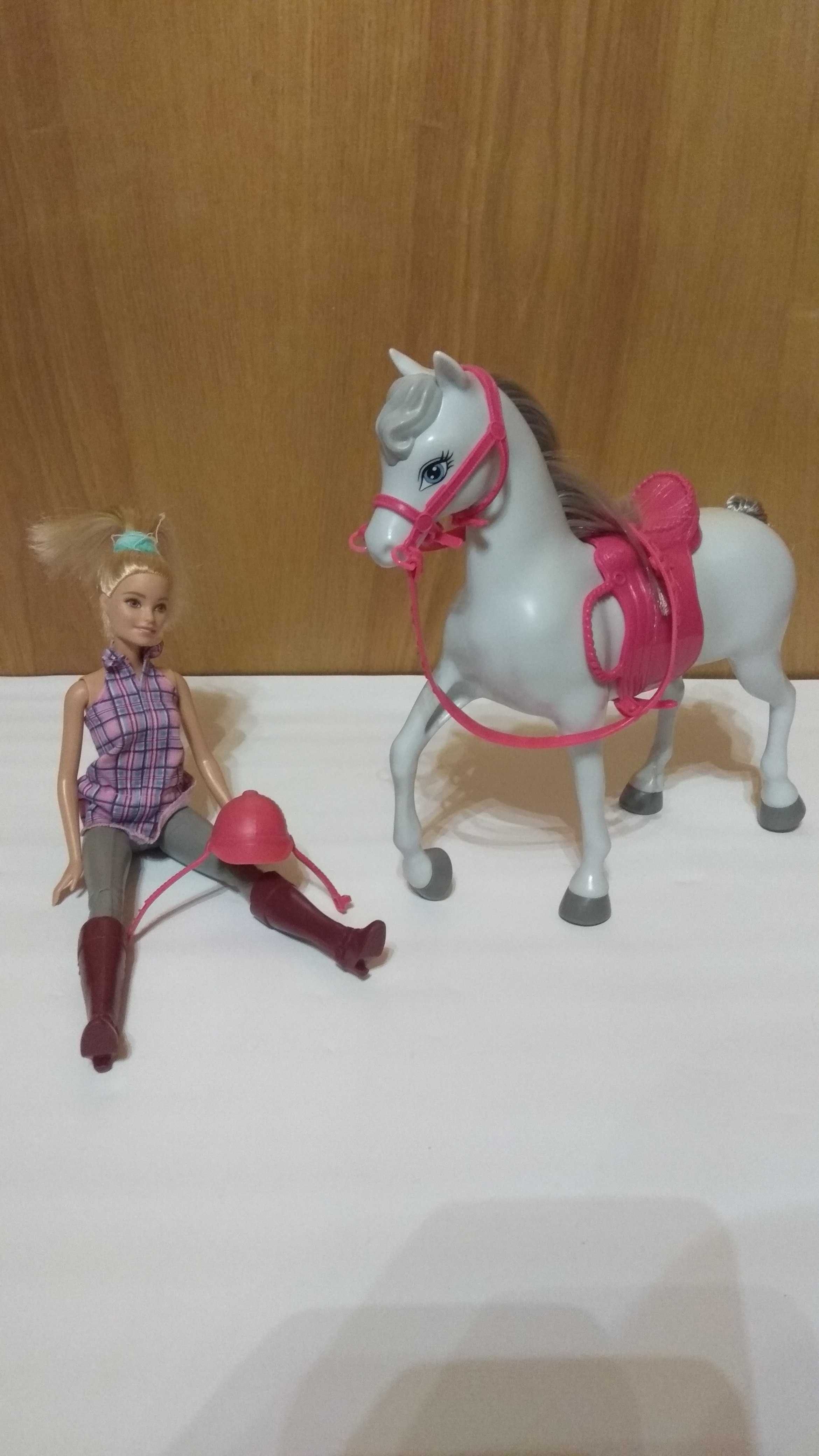 Zestaw: Barbie + koń i Barbie color reveal
