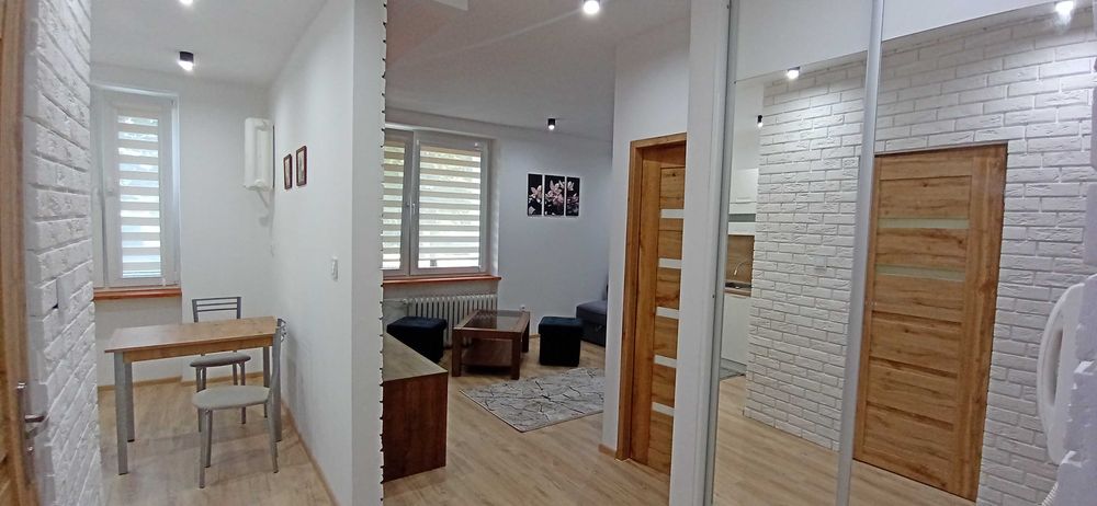 Wynajmę mieszkanie 2 pokojowe .Świetna lokalizacja