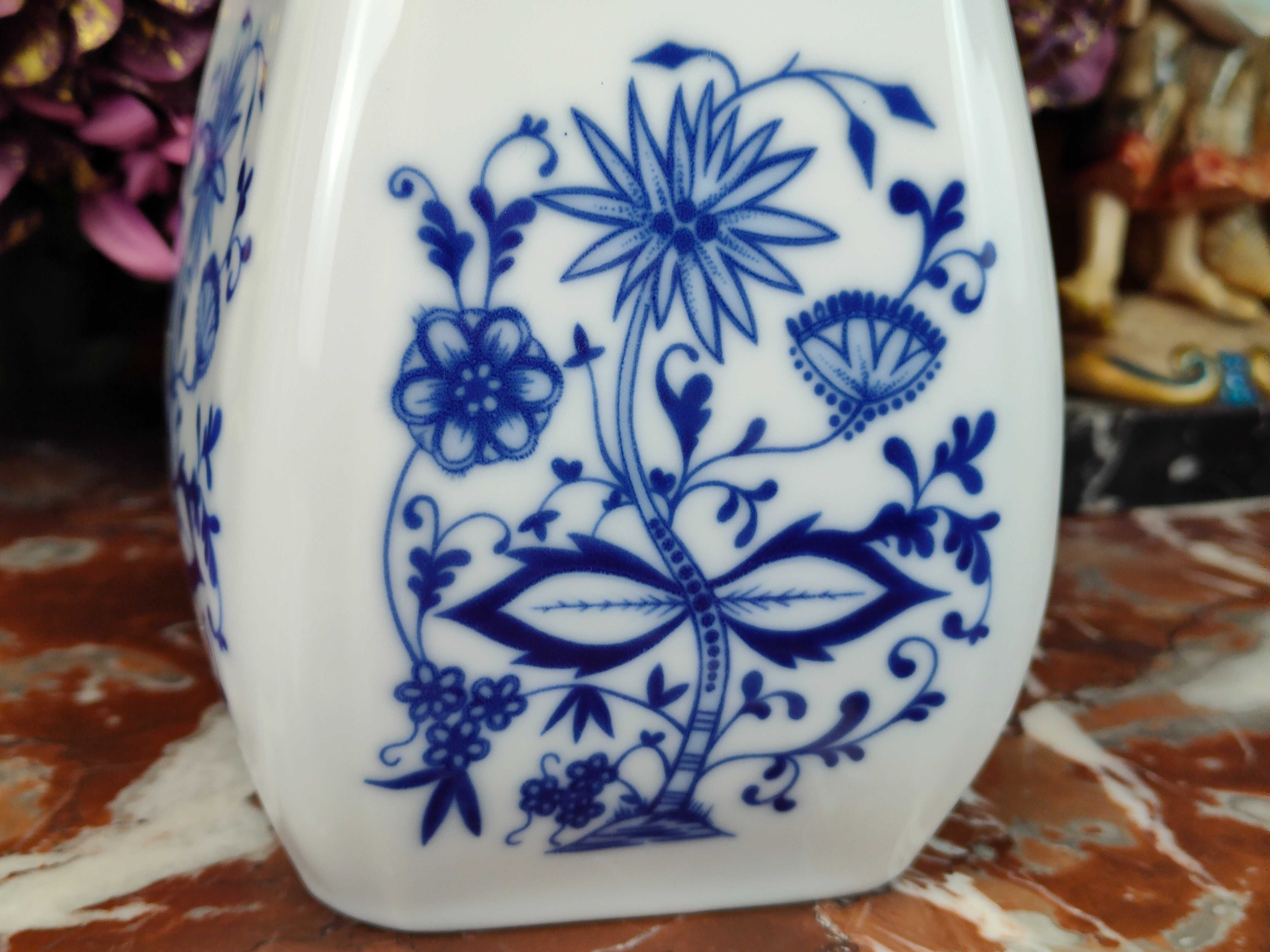 Śliczny duży porcelanowy pojemnik na sól - Wzór Cebulowy - 800 ml