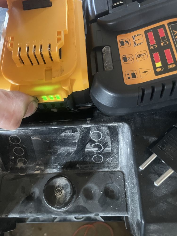 Dewalt akumulatory 6ah 18v