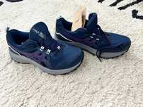 Nowe buty do biegania Asics Trial Scout 3 R38