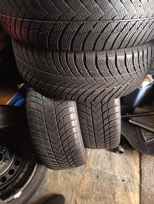 Opony zimowe 4sztuki