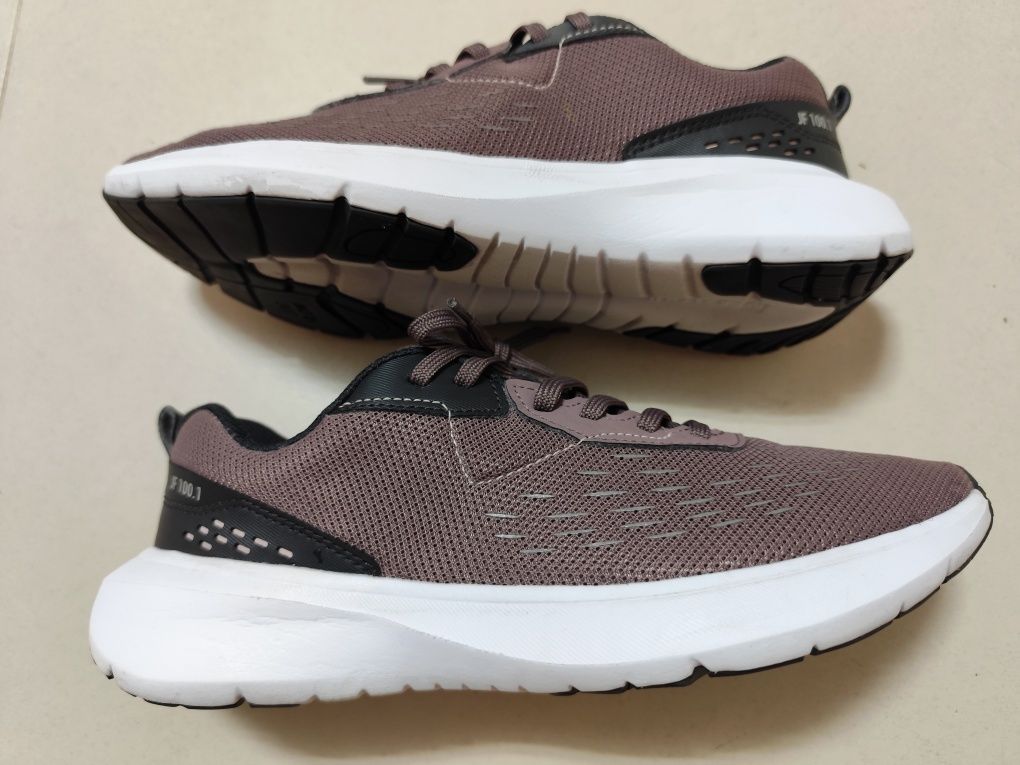 Sapatilhas para Homem - Decathlon (T. 40)