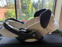 Автокрісло премиум  Cybex Cloud Z i-Size Ferrari