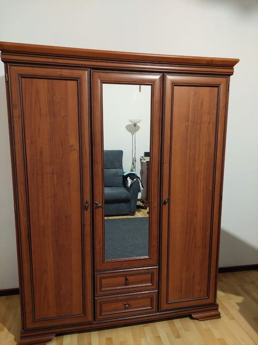 Szafa 3 drzwiowa meble klasyczne