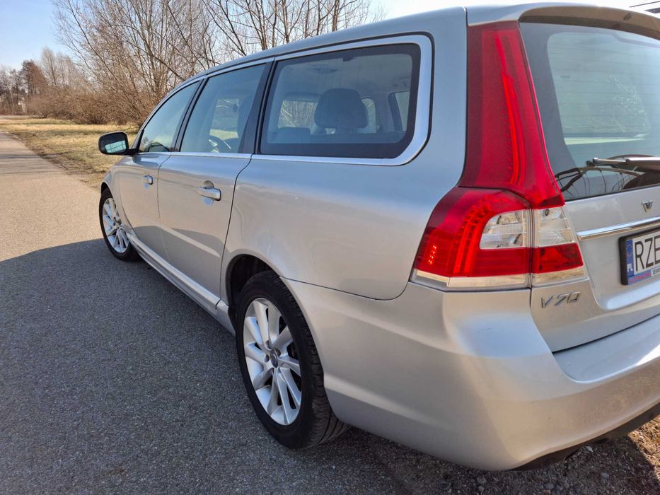 Volvo V70 III T5 Drive-E 2.0 turbo benzyna 245 KM