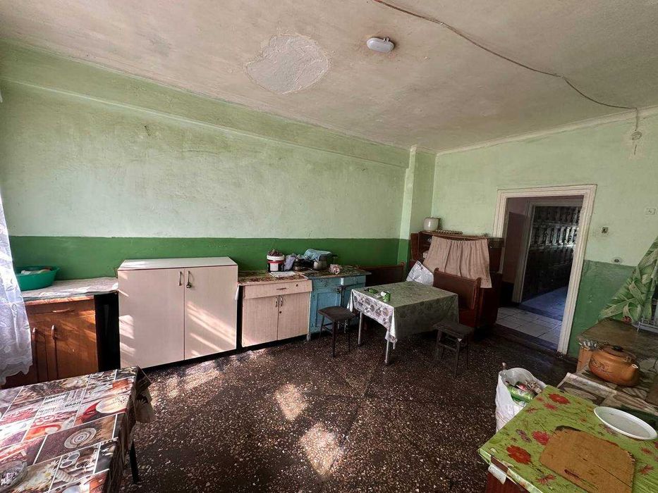 Кімната в гуртожитку на Гречанах, хороший стан.