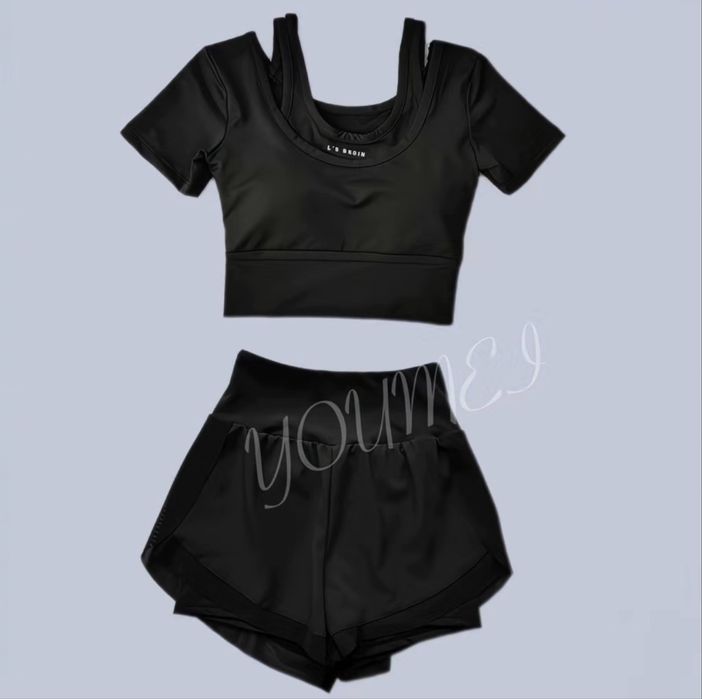 Спорт костюм з чашками