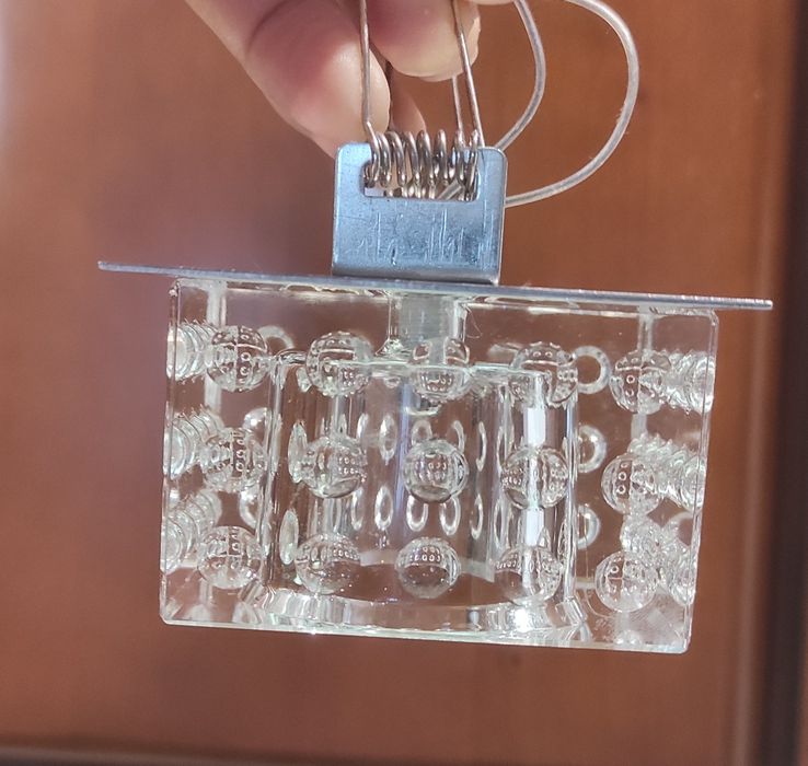 Вбудований світильник