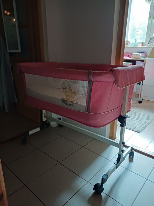 Łóżeczko dostawne, wanienka, bujak