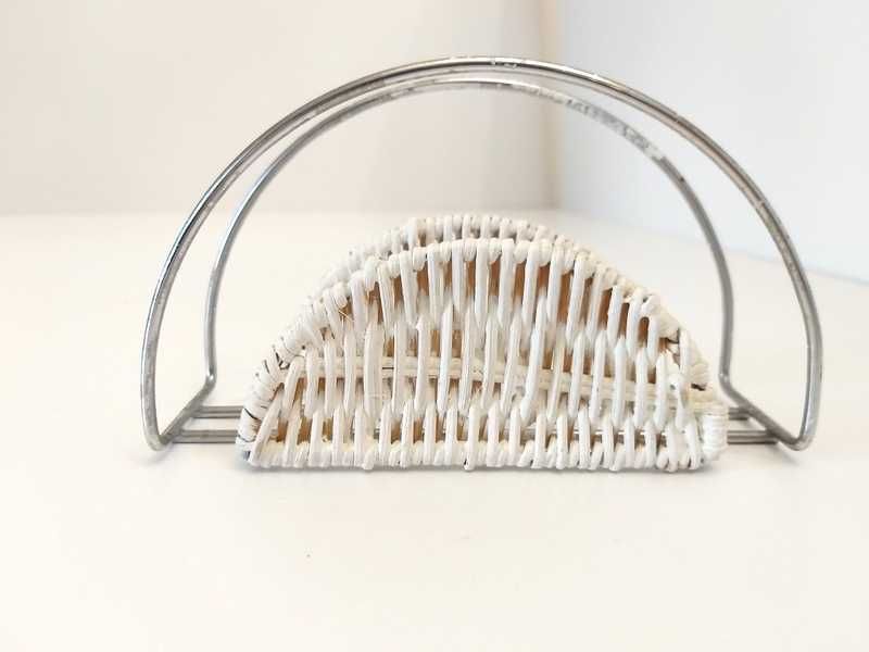 Серветниця біла плетена