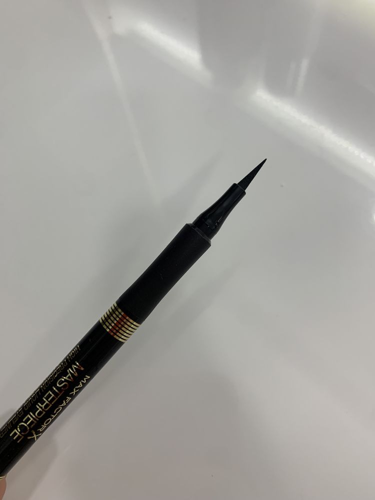 Підводка для очей MAX FACTOR Masterpiece 01 Velvet Black 1,7 мл