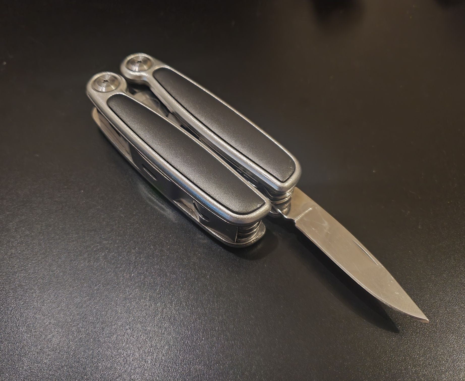 Мультитул Bergamo SOLID, карманный нож
