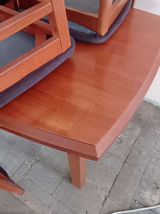 Stół i  5 krzesla