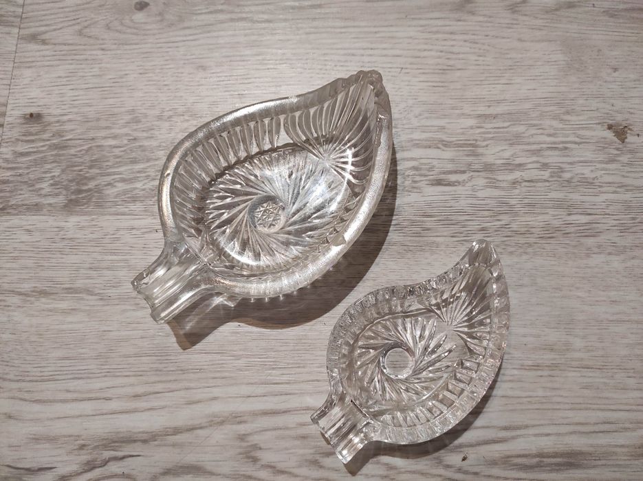 Popielniczka kryształowa liść PRL dwie sztuki