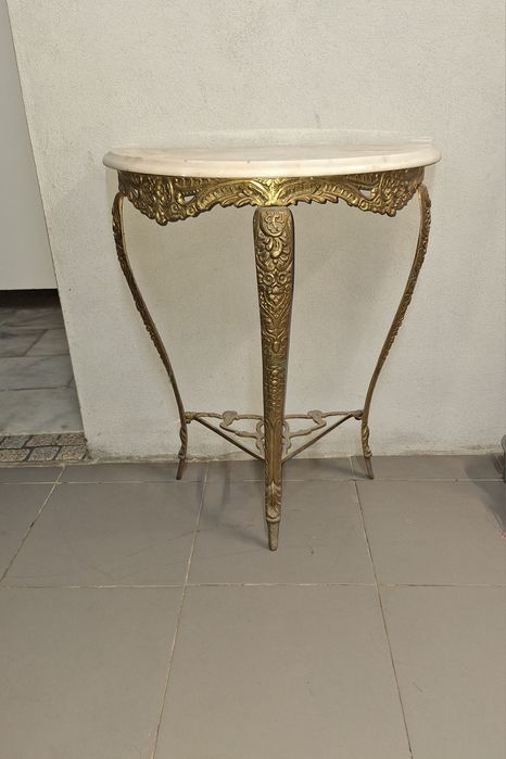 Credencia em bronze e marmore