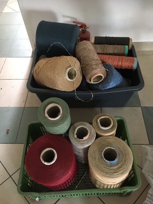 Nici do obszywania chodników i dywanów