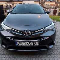 Toyota Avensis Premium 1.8 + navi 2018