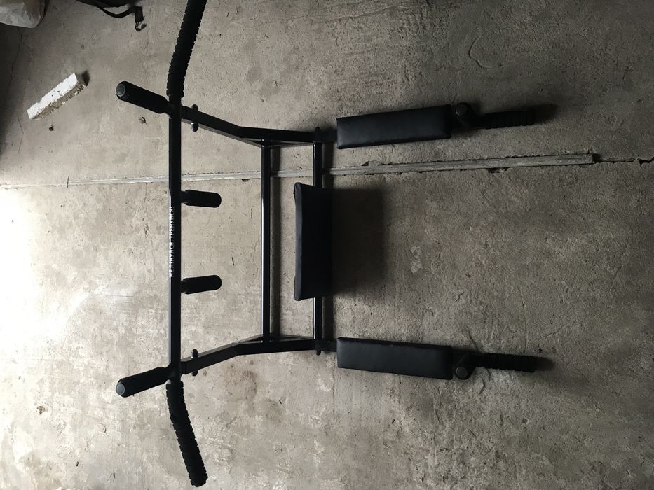 Продам  турник настенный 3в1.