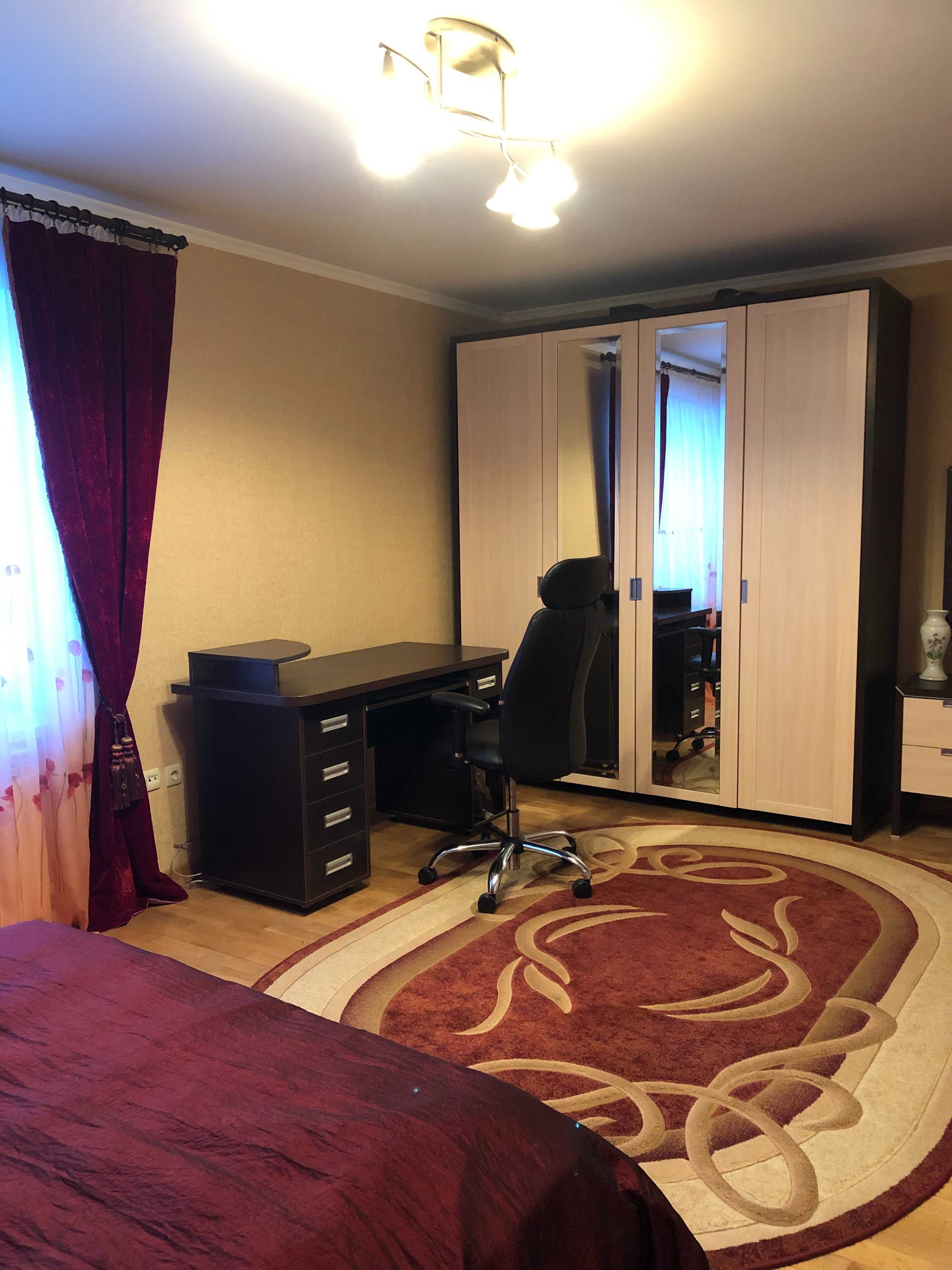 Продаж нового 2-поверхового котеджу з банею та сауною  в смт. Брусилів