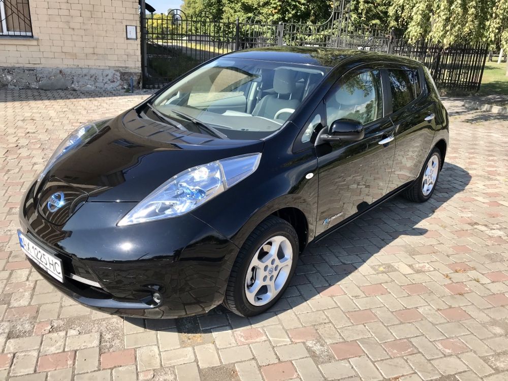 Продам Nissan Leaf SV 24 kw с Webasto