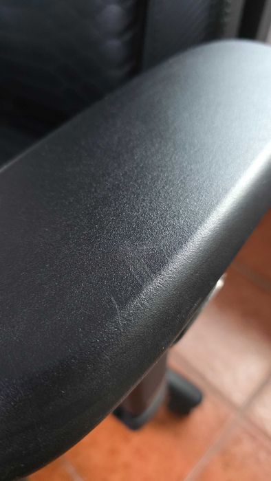 Vendo Cadeira Razer Iskur V2 - Black