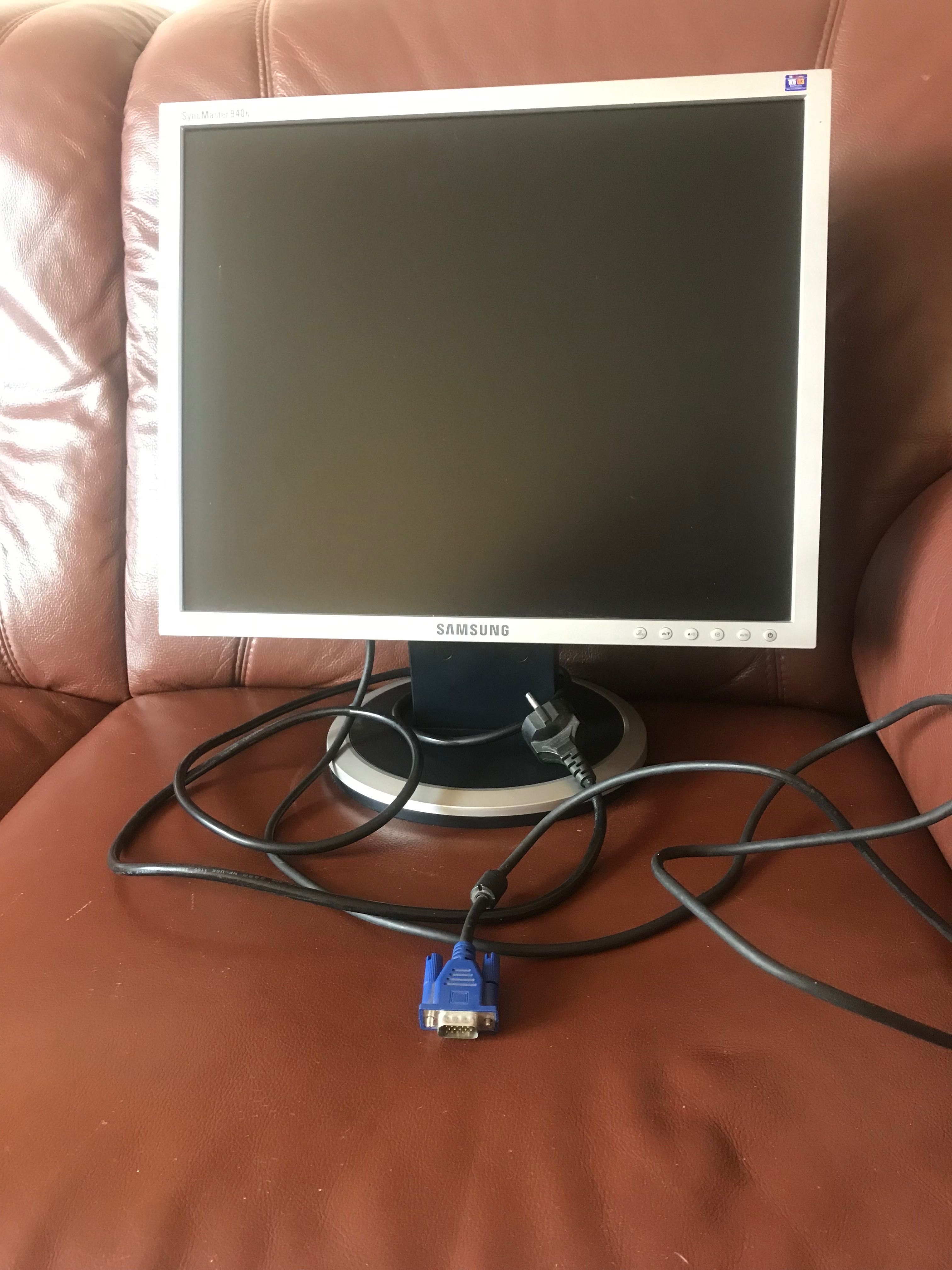Monitor Samsung Sync Master 940N